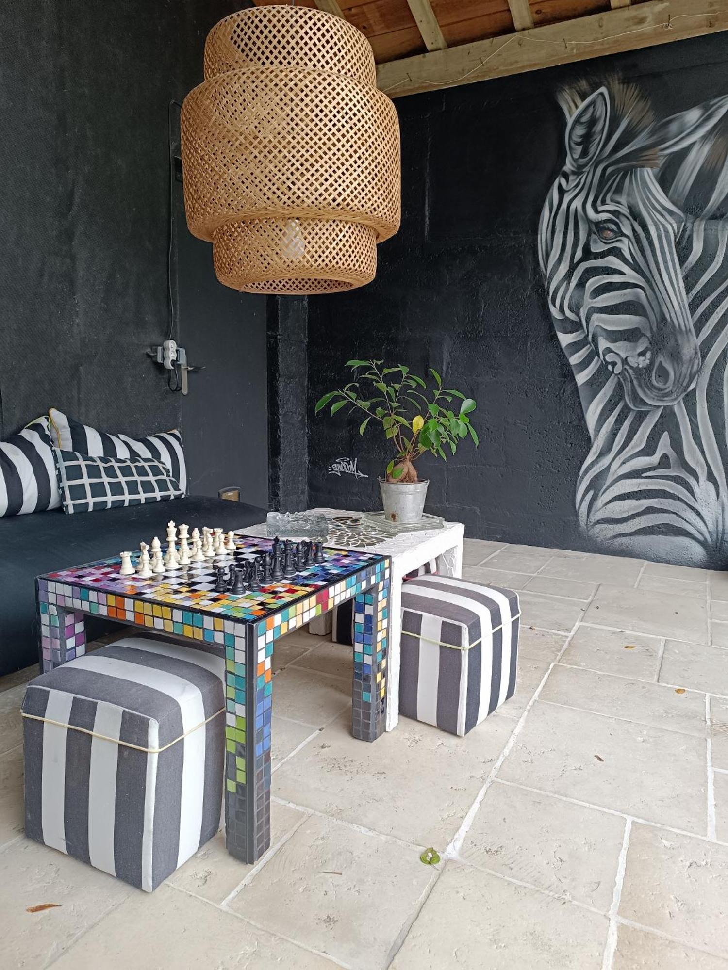Buky Palace Pons Exterior foto