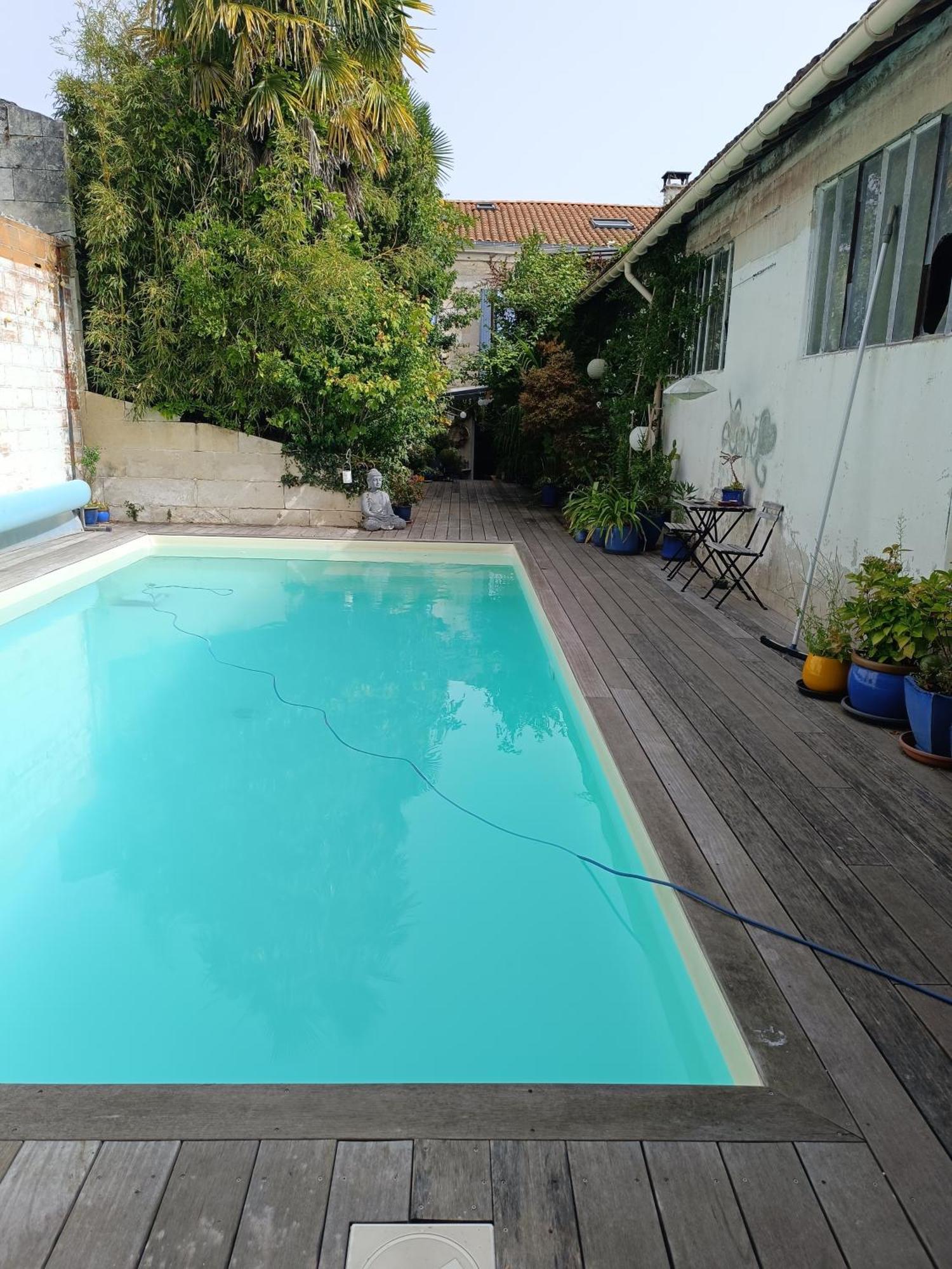 Buky Palace Pons Exterior foto